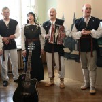Muzicē Baltinavas folkloras ansamblis. Foto B.Knikse, 2012